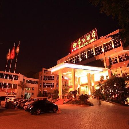 Emeishan Huasheng Hotel المظهر الخارجي الصورة